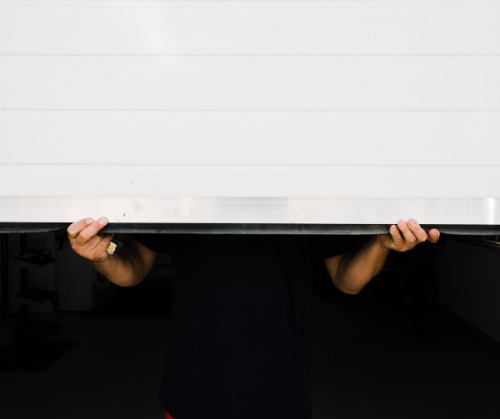 Responsabilité de la société de maintenance d’une porte de garage automatique